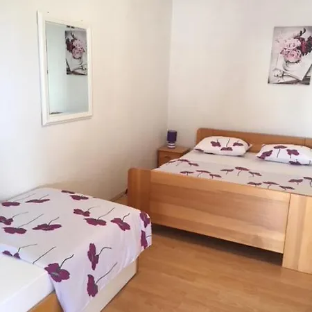 Pakostane, Jasminka Apartment *