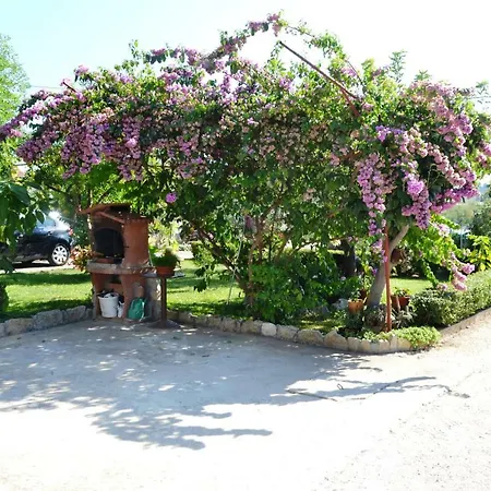 Apartment Pakostane, Jasminka *