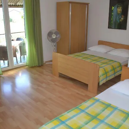 Pakostane, Jasminka Apartment